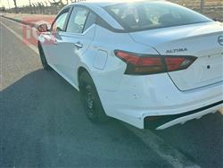 نيسان ألتيما